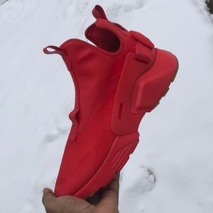 Nike huarache red city